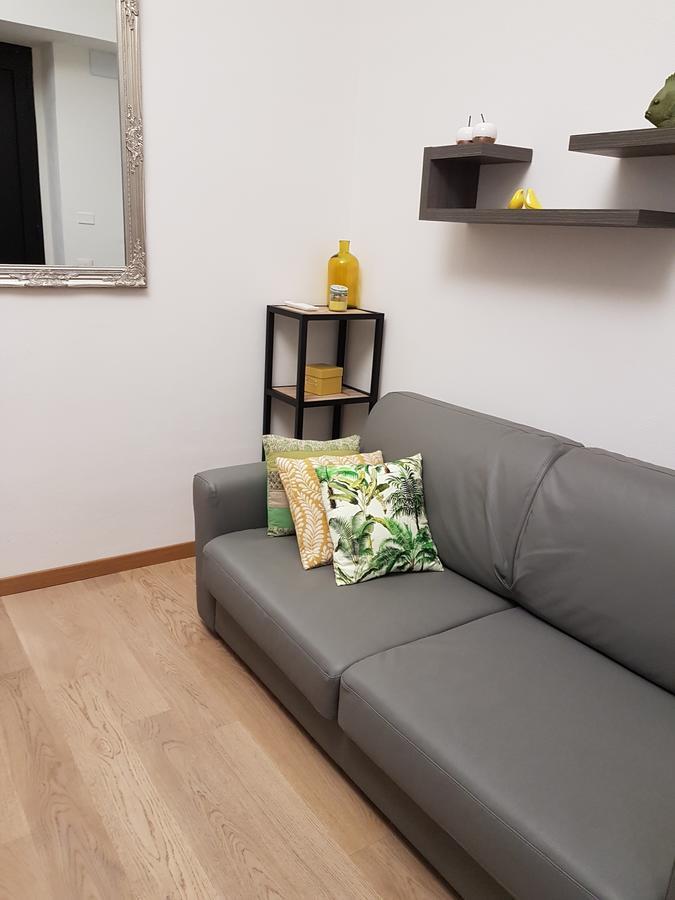 Domus Navigli Apartment มิลาน ภายนอก รูปภาพ