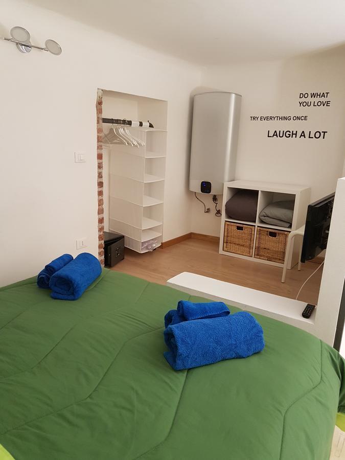 Domus Navigli Apartment มิลาน ภายนอก รูปภาพ